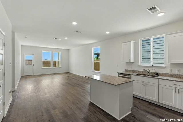 Image 7 of 33 For 8224 Smithers Avenue