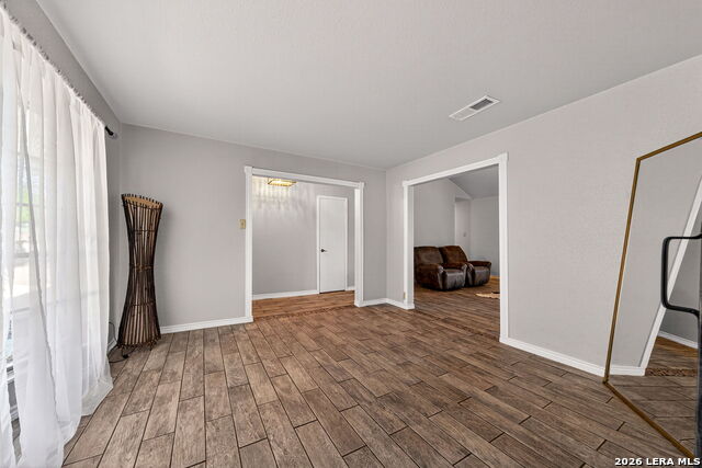 Image 13 of 27 For 4914 Crestwood Dr.