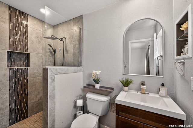 Image 16 of 27 For 4914 Crestwood Dr.