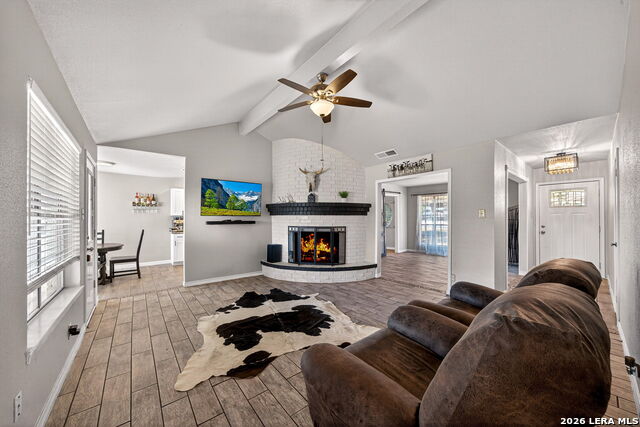 Image 4 of 27 For 4914 Crestwood Dr.