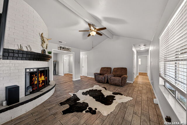 Image 5 of 27 For 4914 Crestwood Dr.