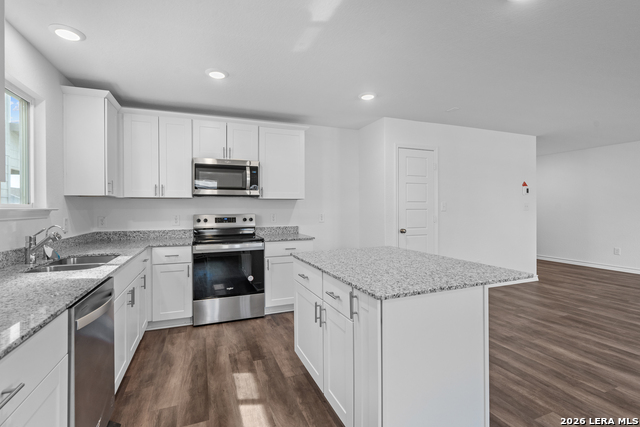 Image 11 of 31 For 12329 Vaquera Bend