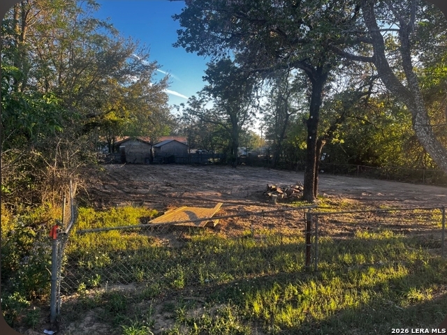 Image 2 of 5 For 369 Gateway  