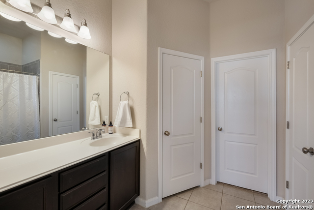 Image 11 of 18 For 8619 Angelina Parke