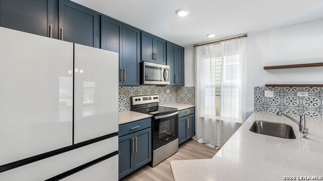 Image 7 of 16 For 11727 Black Rose