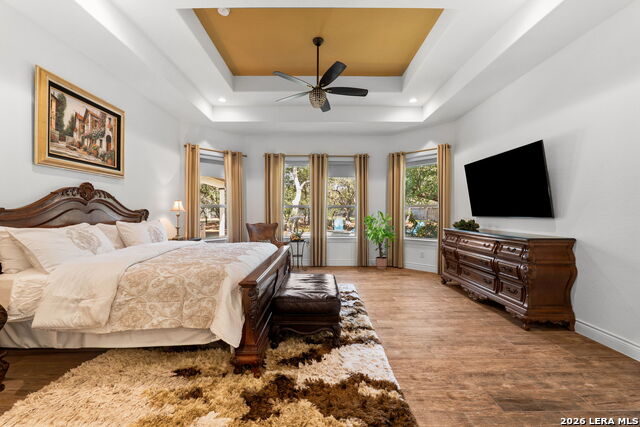 Image 10 of 49 For 956 Jenny Leigh