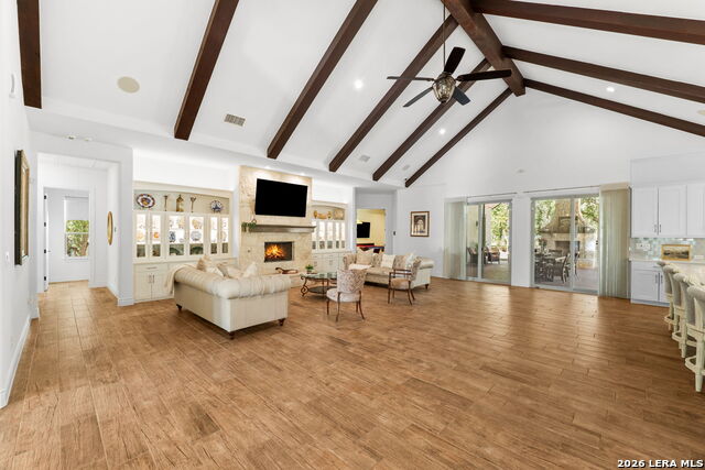 Image 18 of 49 For 956 Jenny Leigh