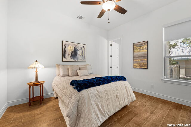 Image 27 of 49 For 956 Jenny Leigh