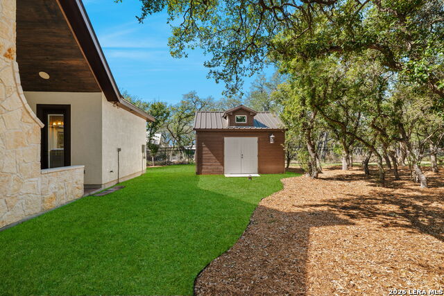 Image 40 of 49 For 956 Jenny Leigh