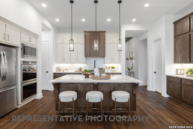 Image 3 of 12 For 7011 Hallie Hunt