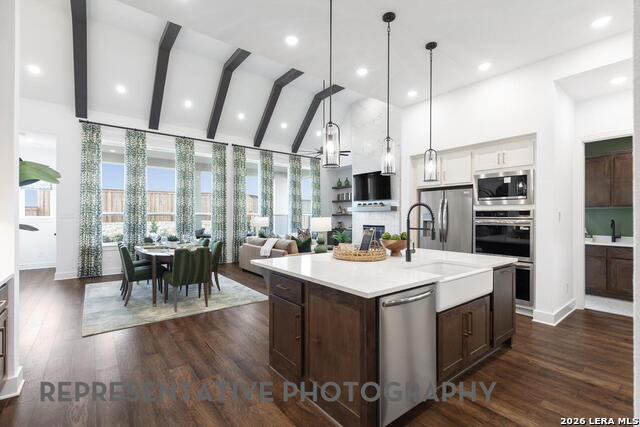 Image 6 of 12 For 7011 Hallie Hunt