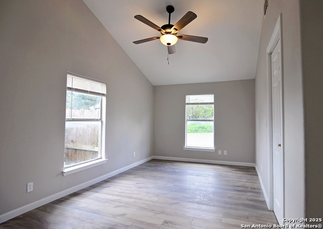 Image 12 of 33 For 806 Adams St. N