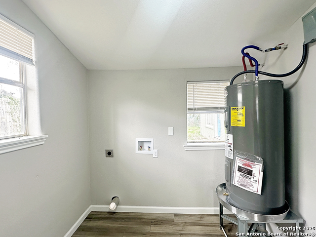 Image 33 of 33 For 806 Adams St. N