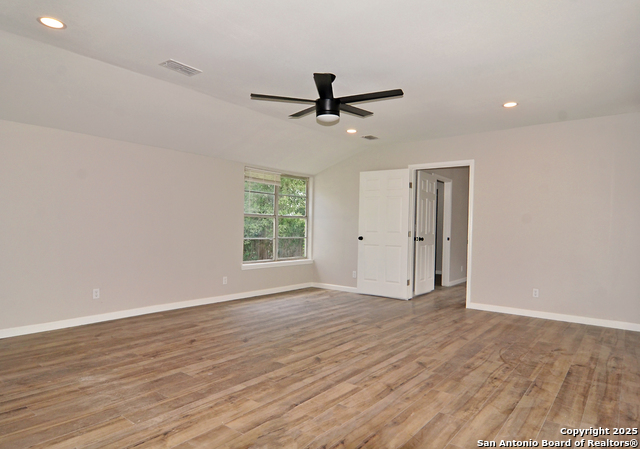 Image 5 of 33 For 806 Adams St. N