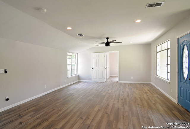 Image 8 of 33 For 806 Adams St. N