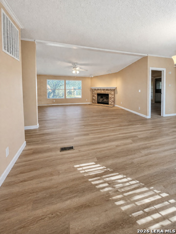 Image 4 of 16 For 938 Patricia Ann