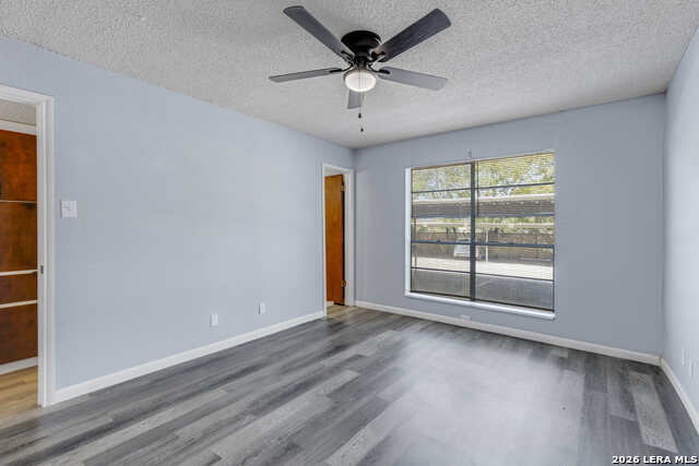 Image 10 of 19 For 3243 Nacogdoches  609