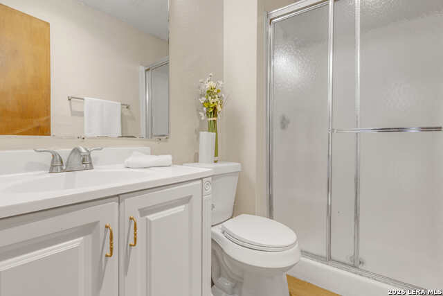 Image 12 of 19 For 3243 Nacogdoches  609