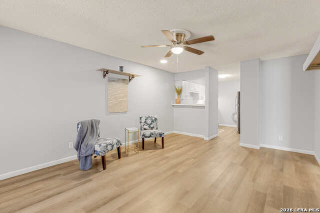 Image 2 of 19 For 3243 Nacogdoches  609