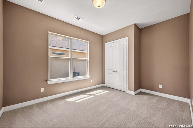 Image 27 of 49 For 123 John T Court