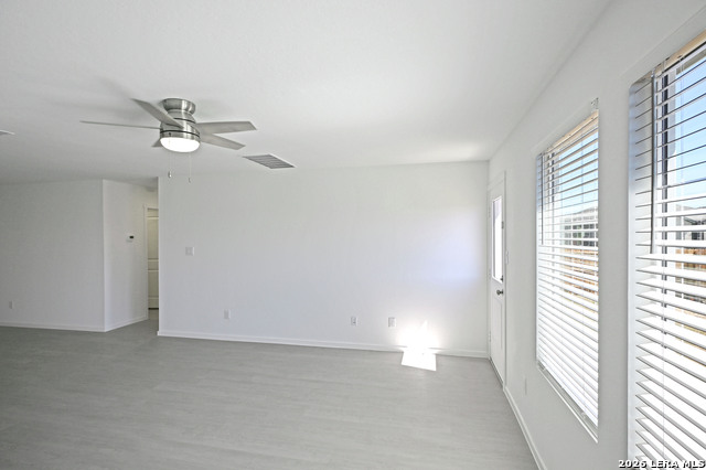 Image 18 of 23 For 1805 Stonechat