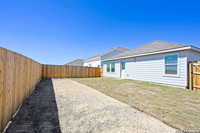 Image 20 of 23 For 1805 Stonechat