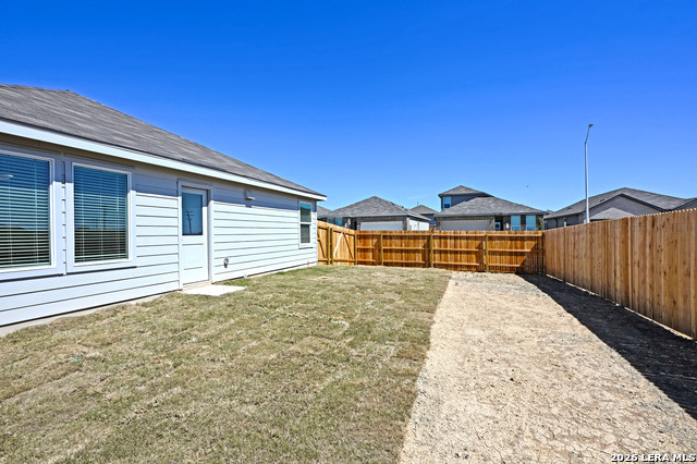 Image 22 of 23 For 1805 Stonechat