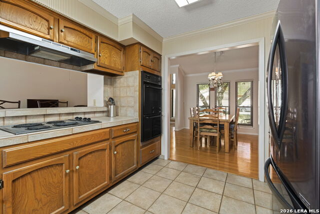 Image 12 of 36 For 2422 Shadow Cliff St