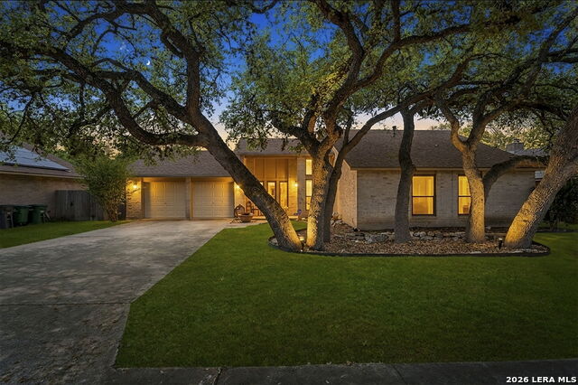 Image 2 of 36 For 2422 Shadow Cliff St