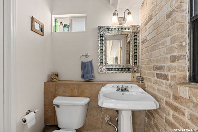 Image 20 of 36 For 2422 Shadow Cliff St