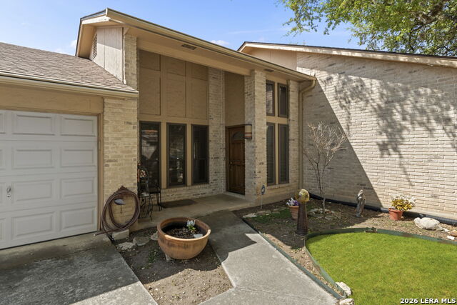 Image 3 of 36 For 2422 Shadow Cliff St