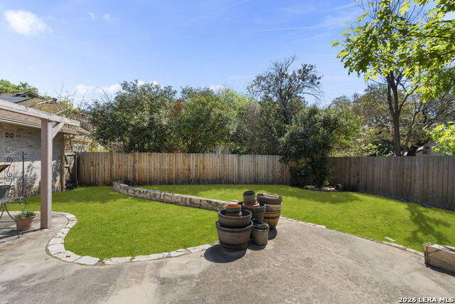 Image 30 of 36 For 2422 Shadow Cliff St