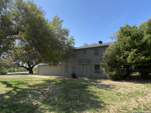 Details for 300 Avenue M, Hondo, TX 78861