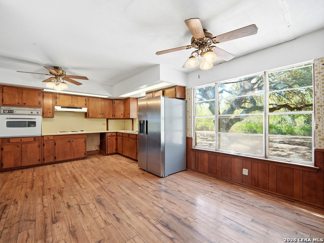 Image 14 of 37 For 300 Avenue M