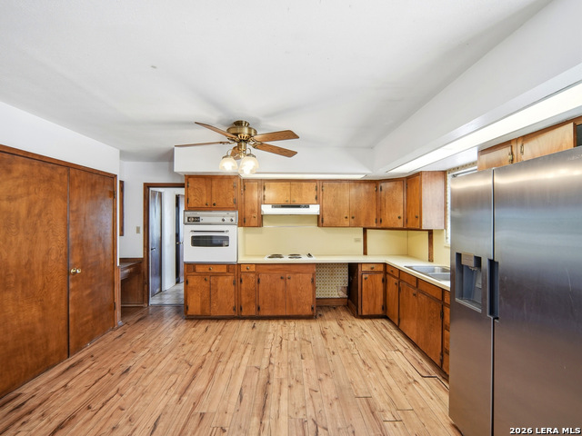 Image 16 of 37 For 300 Avenue M