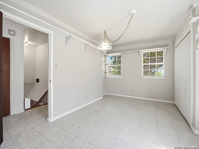 Image 19 of 37 For 300 Avenue M