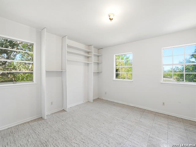 Image 20 of 37 For 300 Avenue M