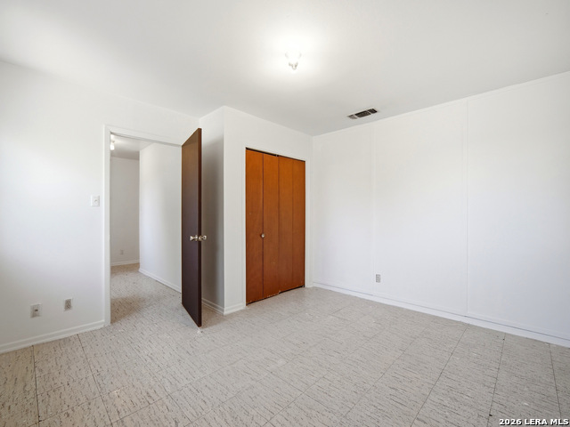 Image 21 of 37 For 300 Avenue M