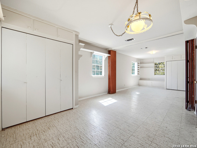 Image 22 of 37 For 300 Avenue M