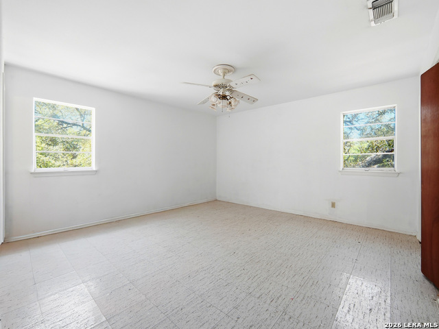 Image 25 of 37 For 300 Avenue M