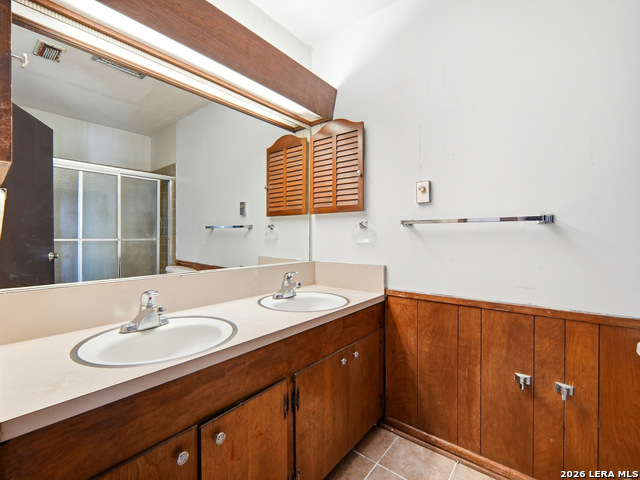 Image 28 of 37 For 300 Avenue M