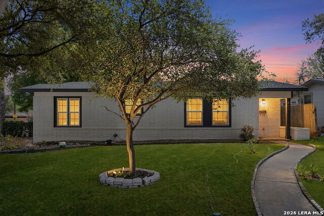 Image 2 of 29 For 602 Craigmont