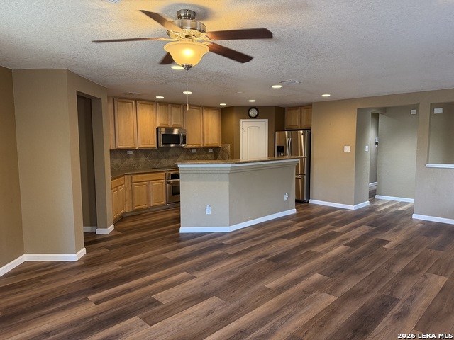 Image 9 of 26 For 11006 Colt Isle