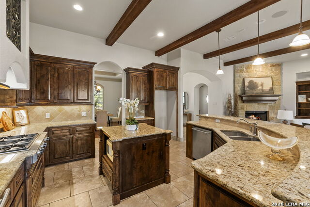 Image 18 of 57 For 8518 Wild Trace