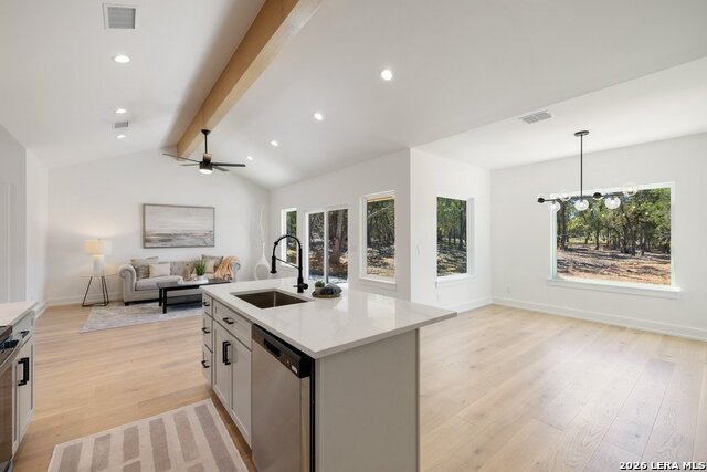 Image 12 of 35 For 408 Rust Ranch Rd