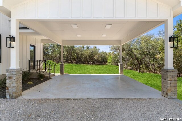 Image 28 of 35 For 408 Rust Ranch Rd