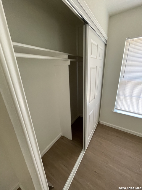 Image 15 of 27 For 5547 Stonybrook