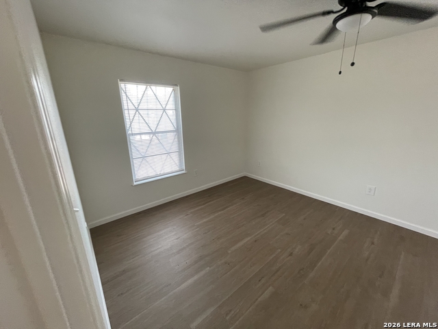 Image 16 of 27 For 5547 Stonybrook