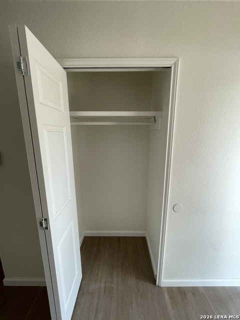 Image 20 of 27 For 5547 Stonybrook