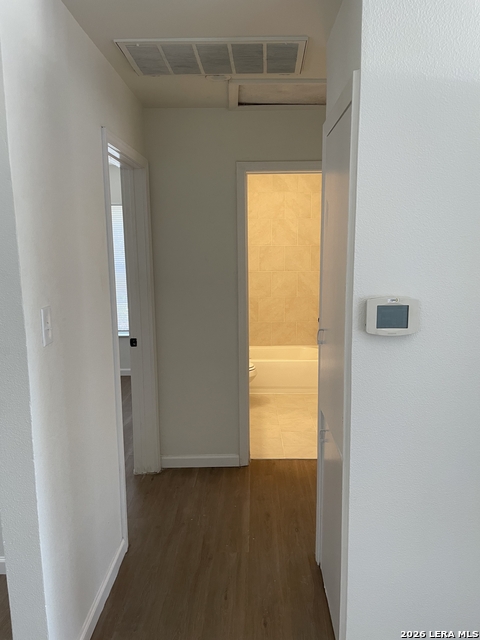 Image 21 of 27 For 5547 Stonybrook